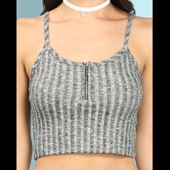 Active USA Cropped Zipper Front Top Black&White - Picture 1 of 3